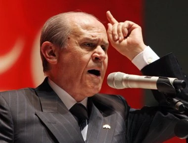 Μετά τον Ερντογάν απειλεί Ελλάδα-Κύπρο & ο «συνέταιρος» Μπαχτσελί: «Θα λιώσουμε τα κεφάλια των πειρατών στην Μεσόγειο»